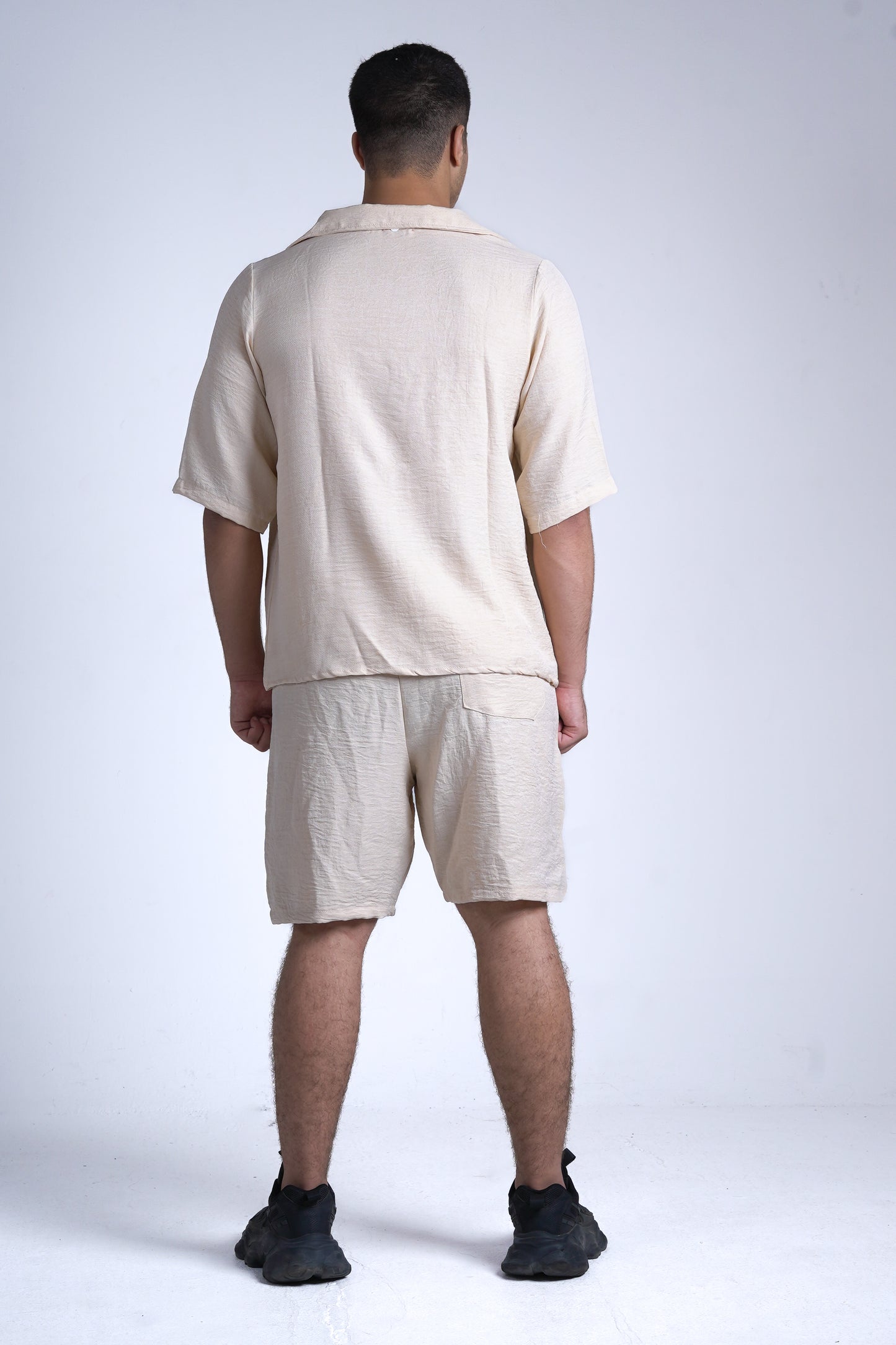 The Linen Essential