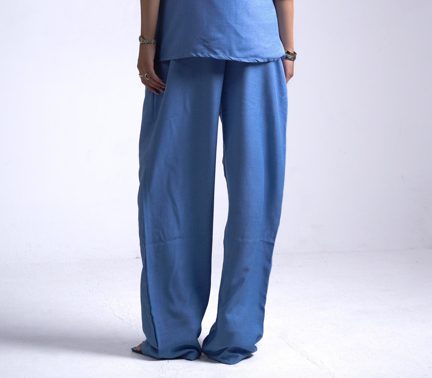 The Linen Drift